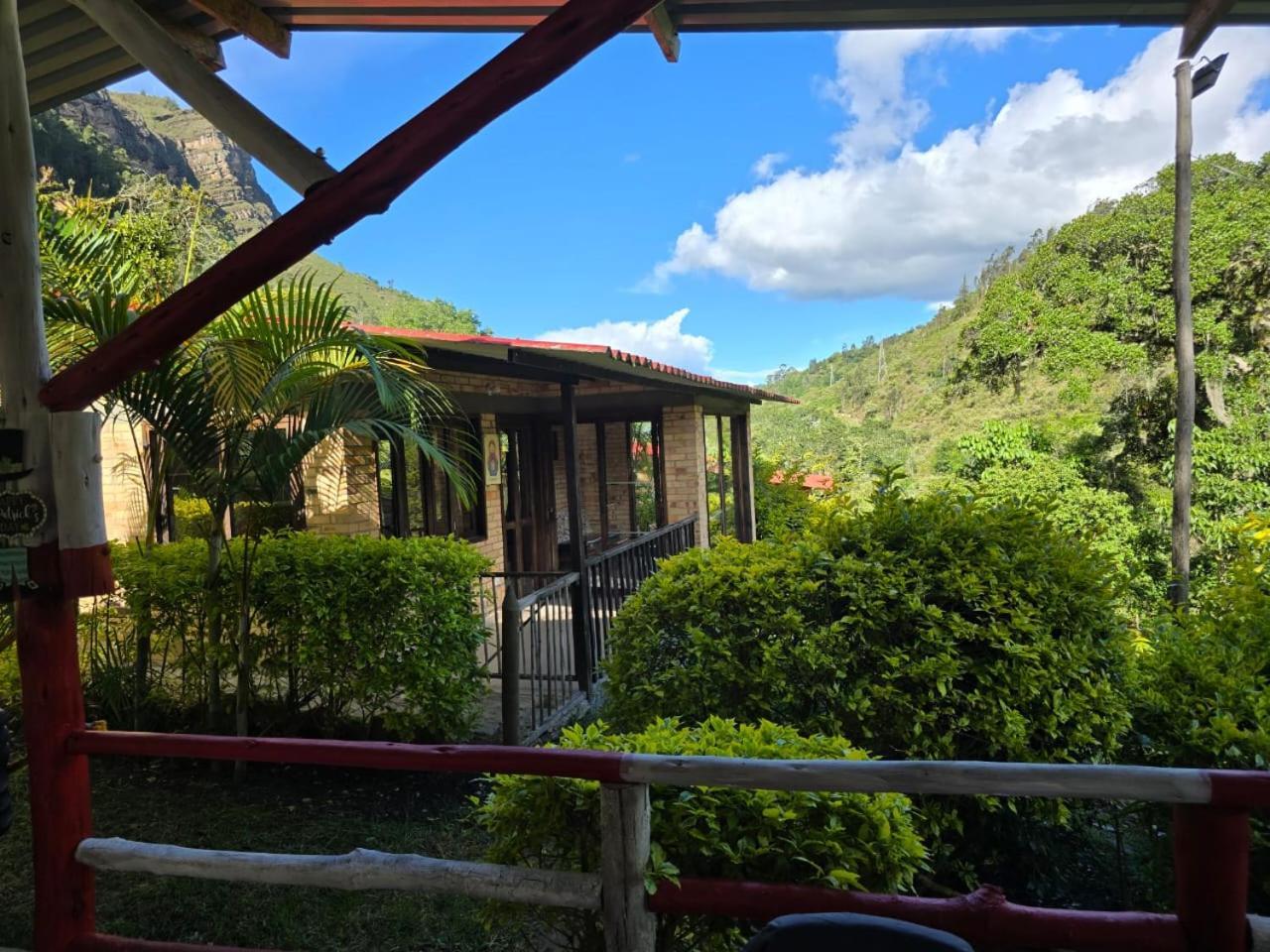 Hotel Campestre Rocas Del Paraiso Machetá Buitenkant foto